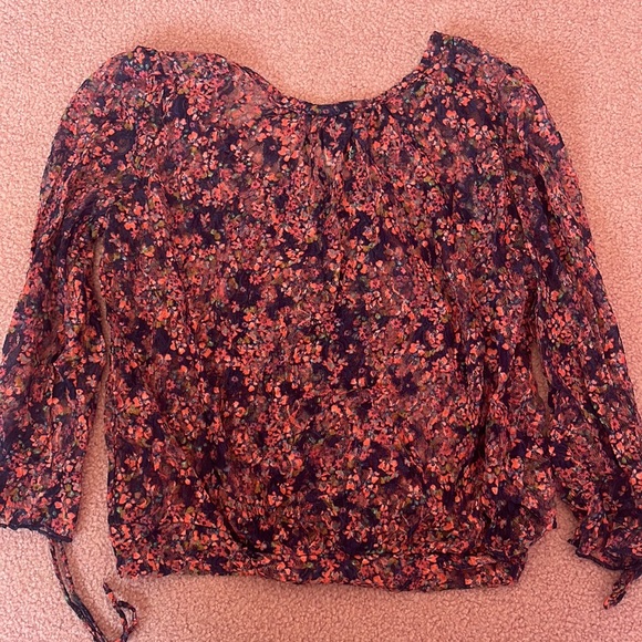 AMERICAN RAG Lace Pink and Blue Top Size Small - Picture 4 of 4